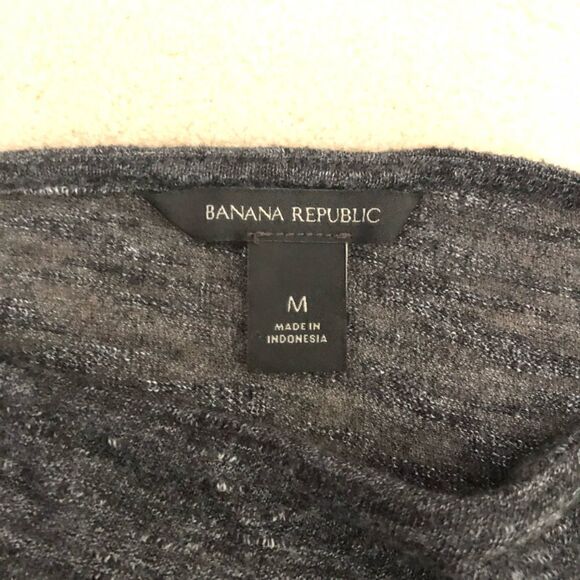 Banana Republic Cowl-Neck Sleeveless Tunic - Picture 9 of 10